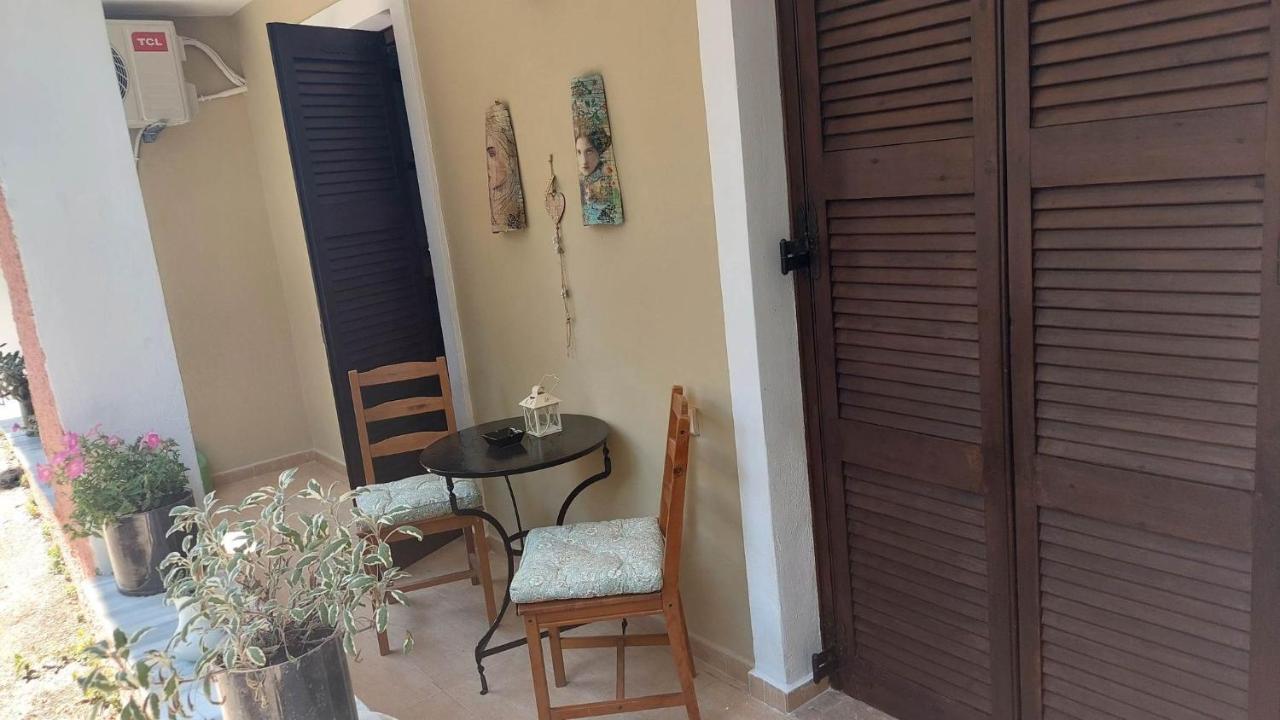 Eftyxia Apartment Perama (Corfu) Exterior photo